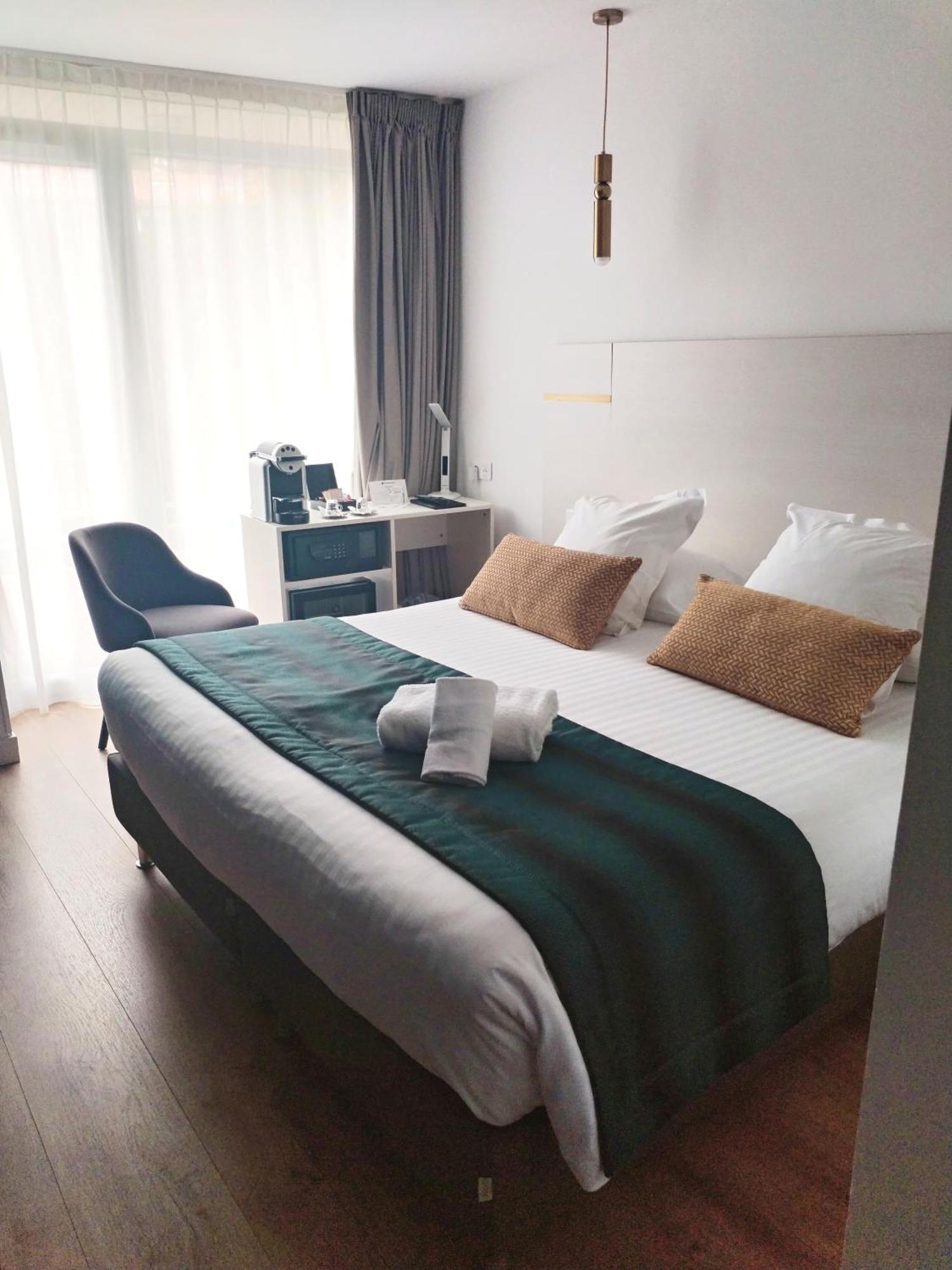 Comfort Queen Room Balcony