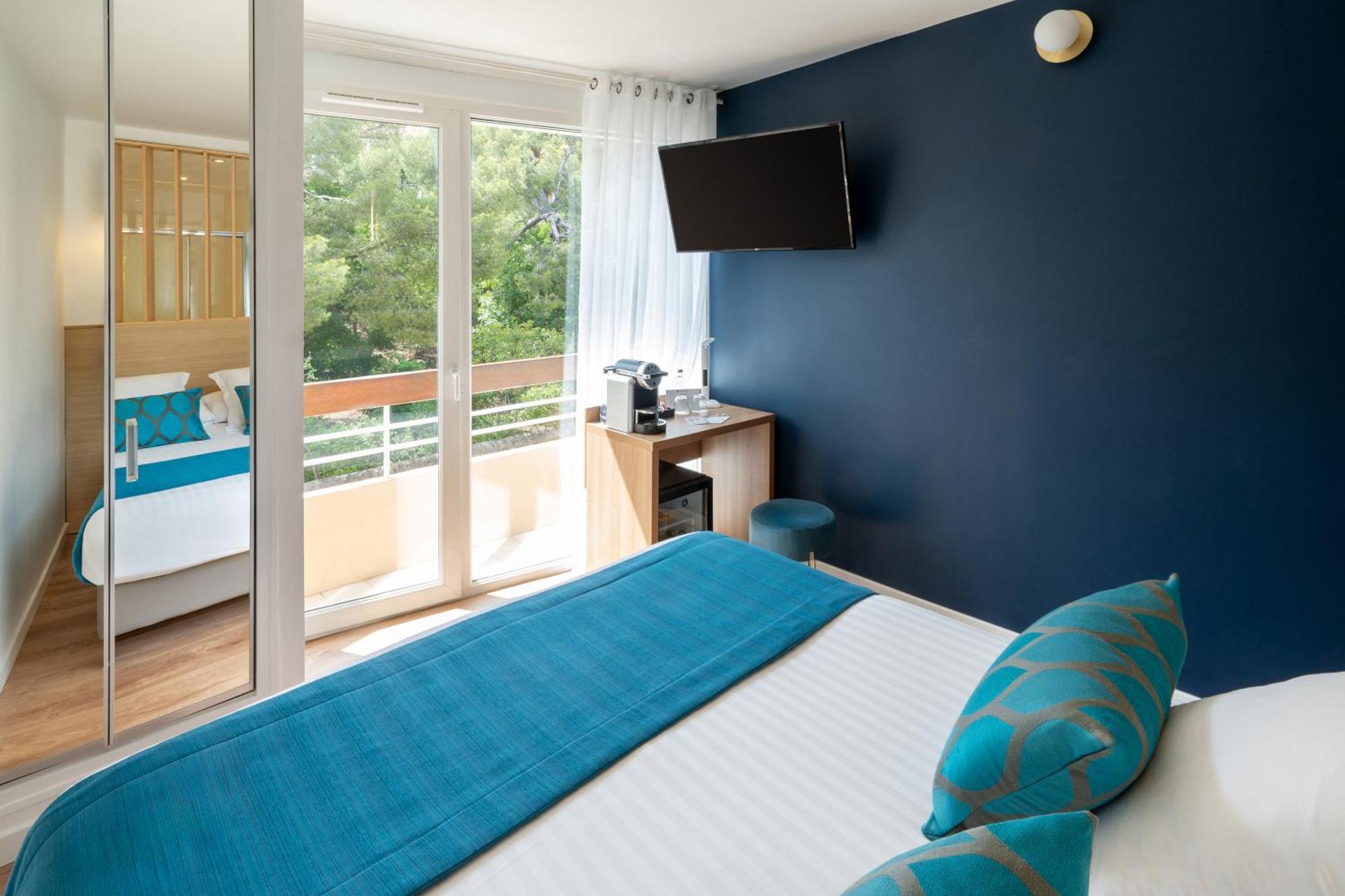 Comfort Queen Room Balcony