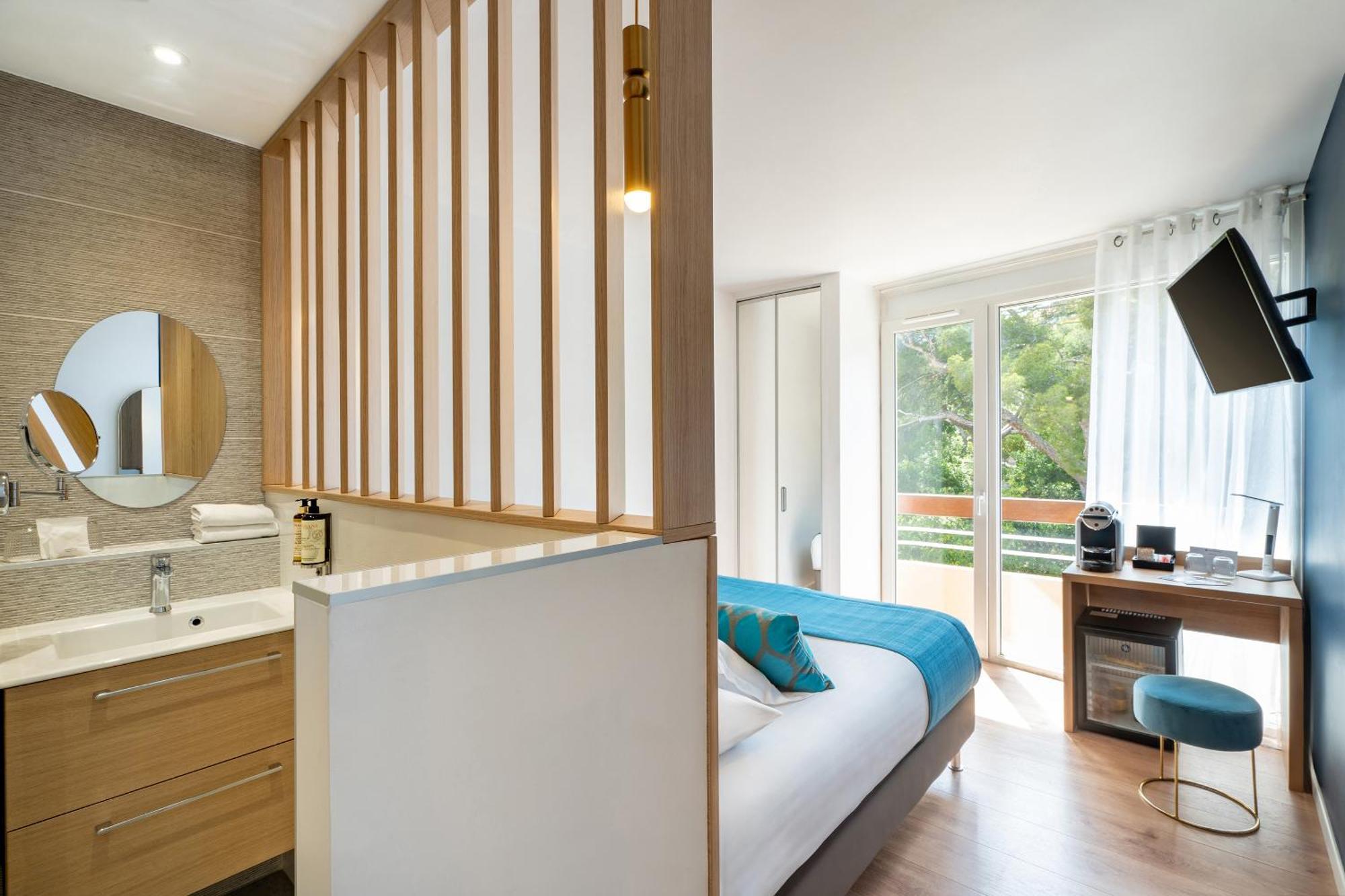 Comfort Queen Room Balcony